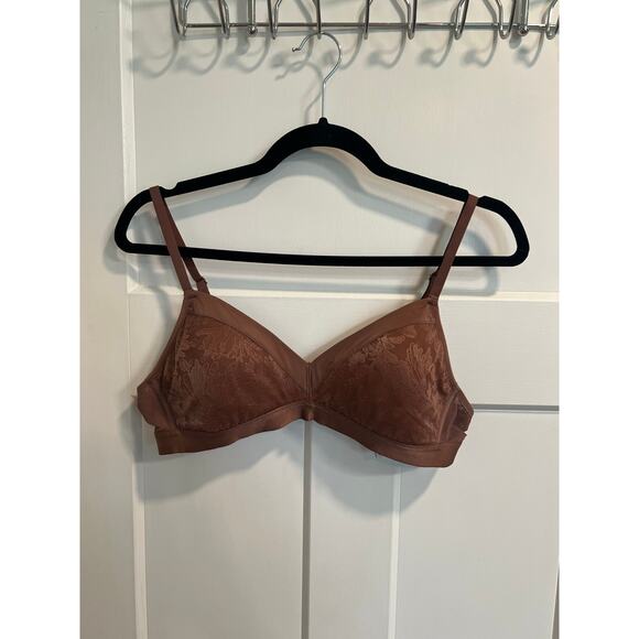 Soma‎ Lightest Lift Wireless Bra 36B Taupe Unlined Convertible Strap Lace Detail - Picture 2 of 9